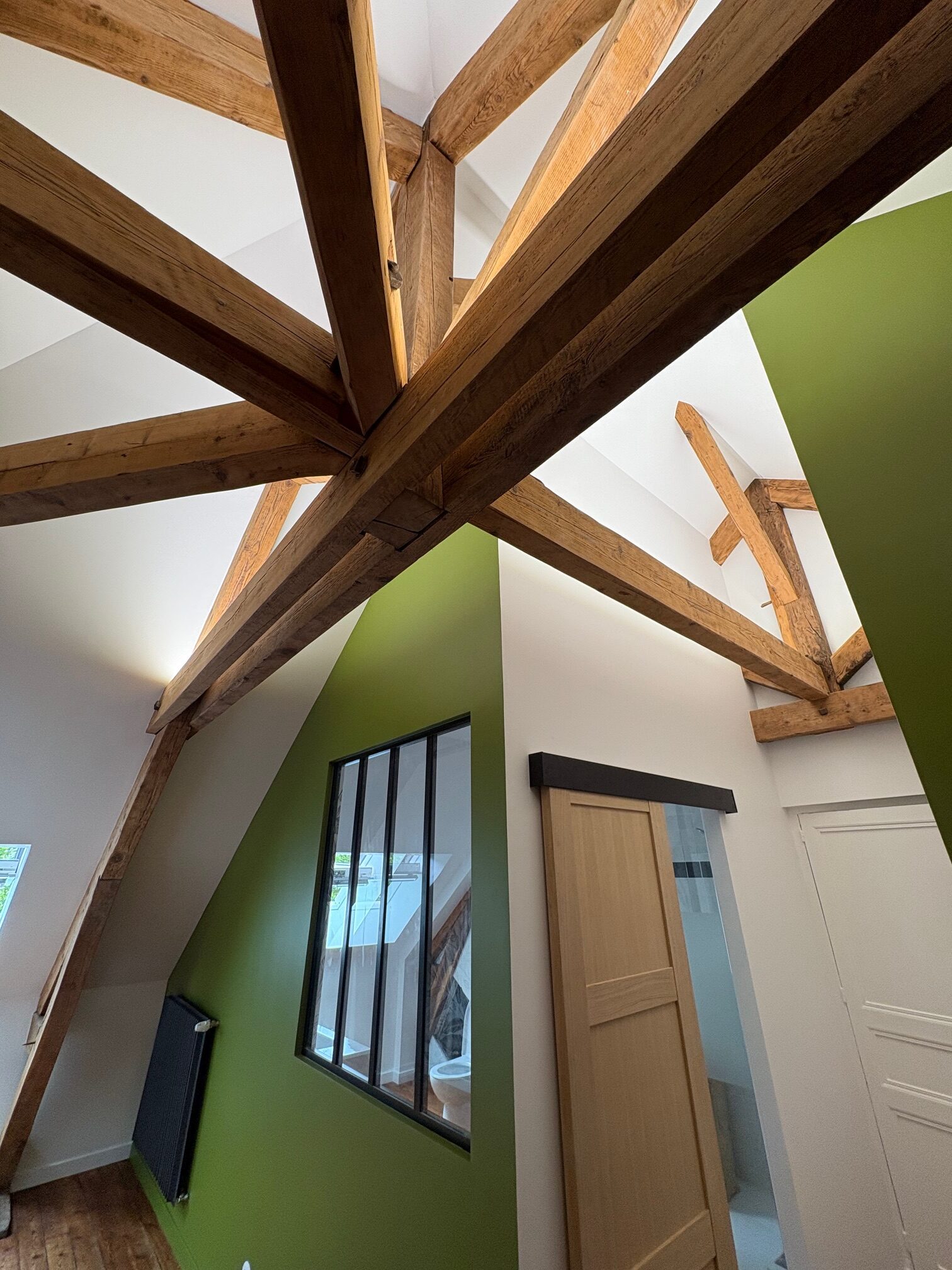 Installation de bandeau LED par électricien à Charleville-Mézières et Sedan